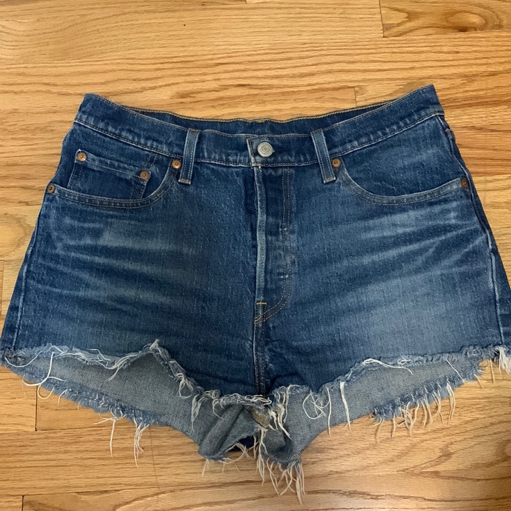 LEVIS Dark-wash Jean shorts